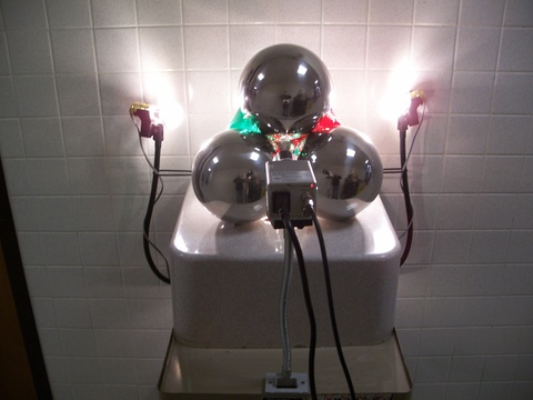 orbs in a physics demo about fractals