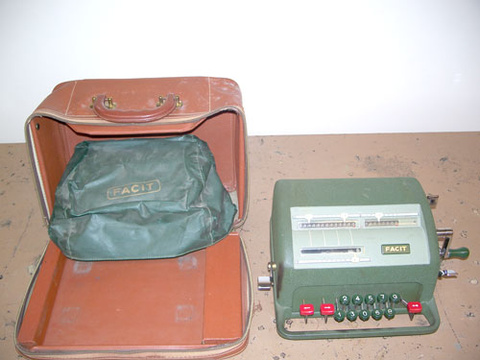 Analog calculator machine