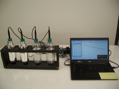 Dewars (set of 4 in rack) and Computer