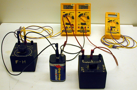 Voltmeter and Batterys 