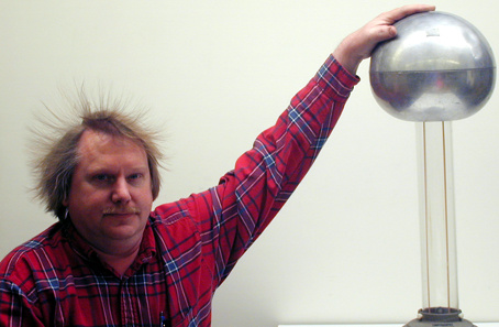 Van de Graaff generator - Hair