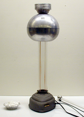 Van de Graaff Generator, Stack of Pie Tins