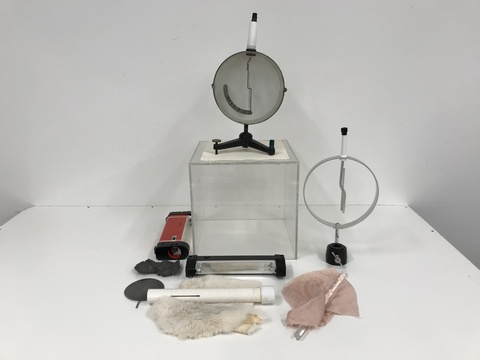 Equipment for Photoelectric Effect in Zinc Demo