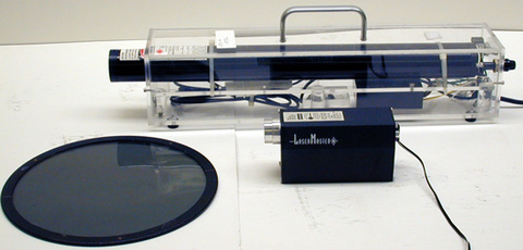 One Polarizer and Lasers that are Polarized or Circular Polarized.